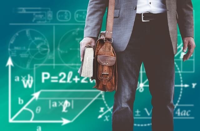 Schullehrer unterrichtet