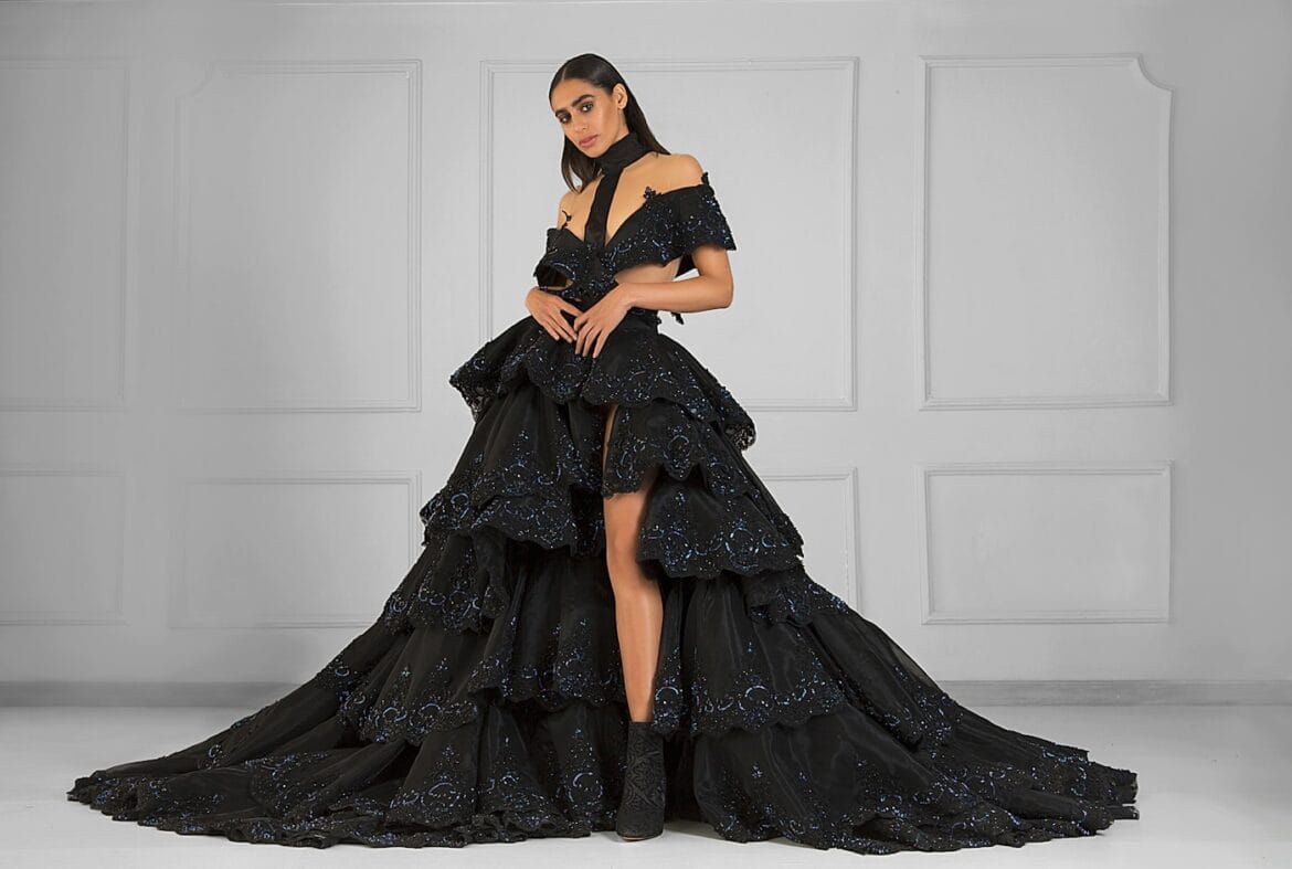 Geheimnisvolle Aura mit Witchy Fashion