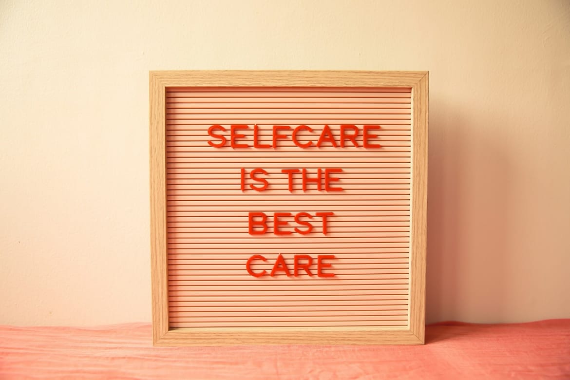 SELFCARE IS THE BEST CARE KI-generierte Inhalte können fehlerhaft sein.