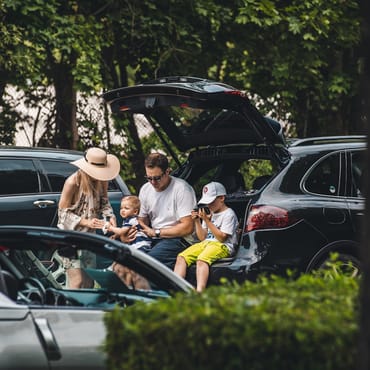 Mit Kindern entspannt Auto fahren: Praktische Strategien für stressfreie Familienfahrten