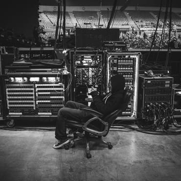 Burn-out und mentale Gesundheit in der Musikbranche – so finden Betroffene ihre Hilfe
