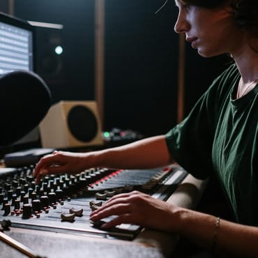 Frauen im Musikbusiness: unterrepräsentiert und benachteiligt