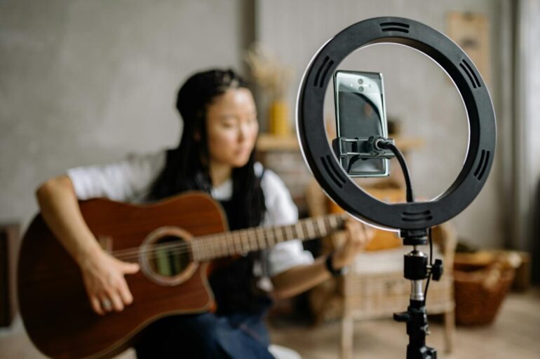 Künstler übernehmen das Steuer: Wie die Digitalisierung die Musikbranche verändert